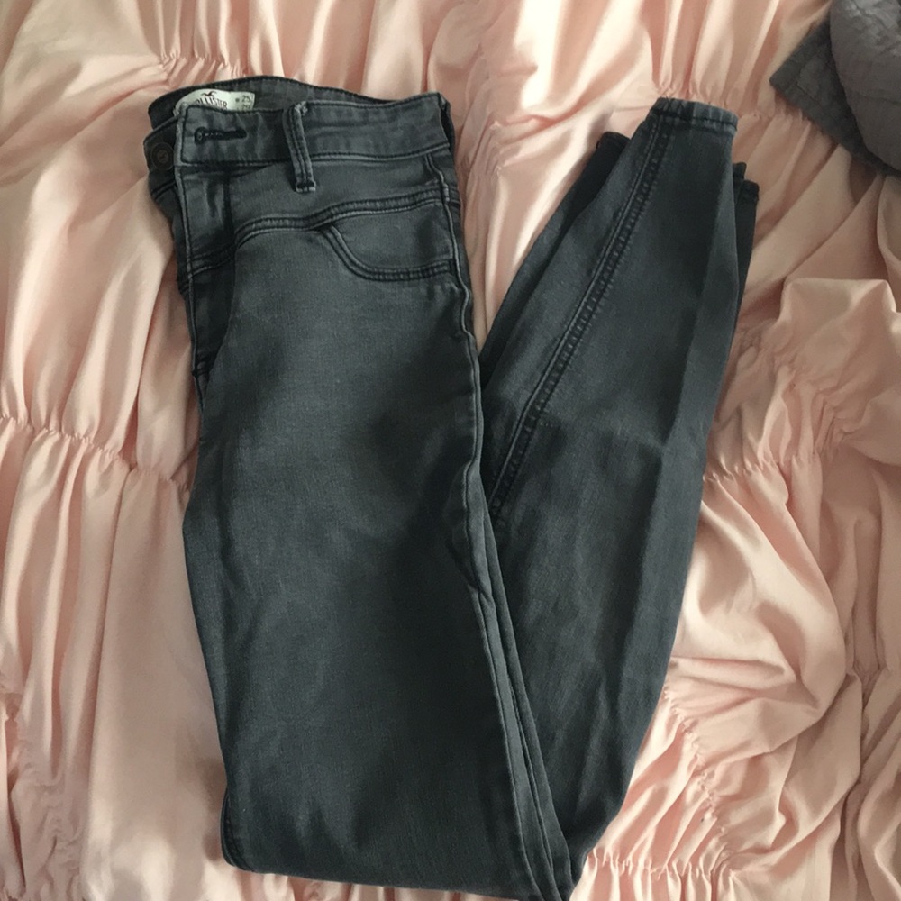 grey high waisted jeans
